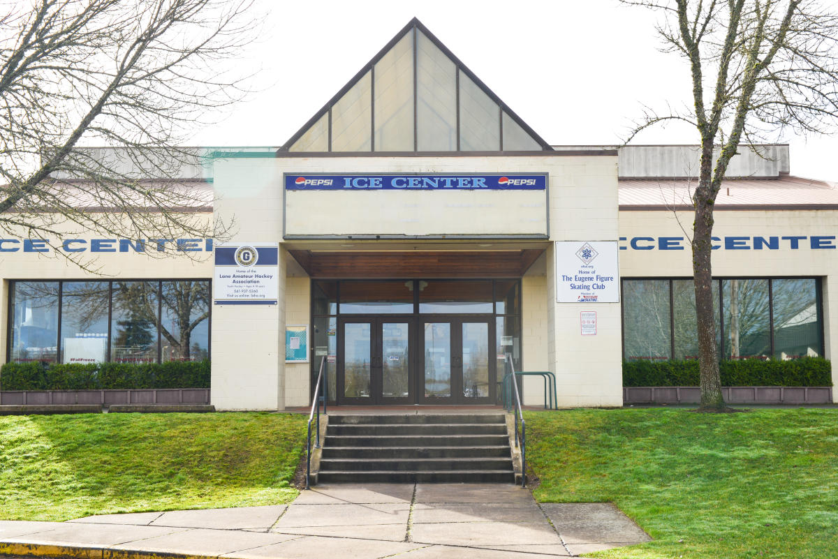 the rink-exchange-e13fe8a55056b3a_e13fee1b-5056-b3a8-494e1a52fb77550f.jpeg